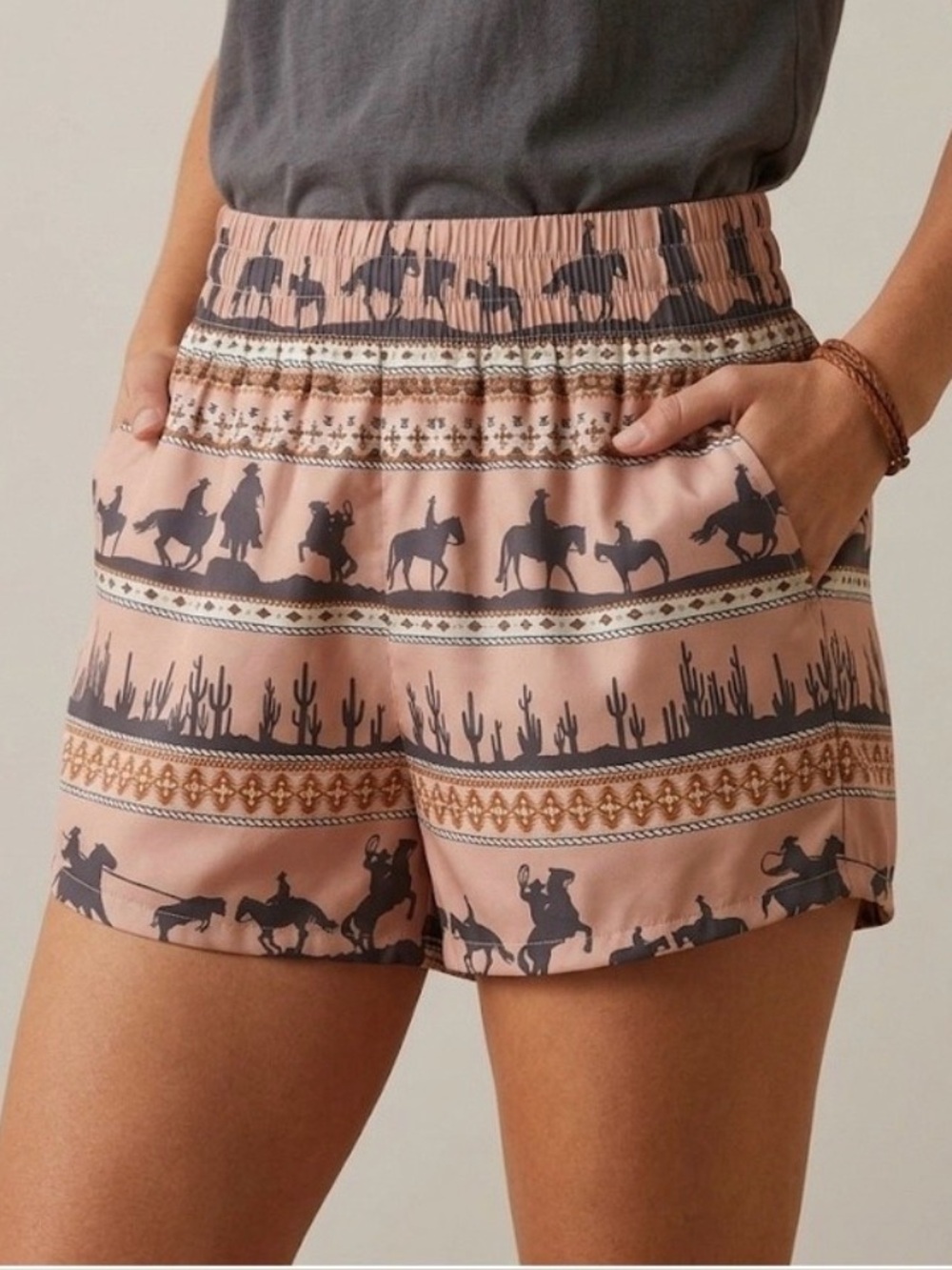 Women's Cruel Denim Western Print Elastic Waist Shorts Size Medium